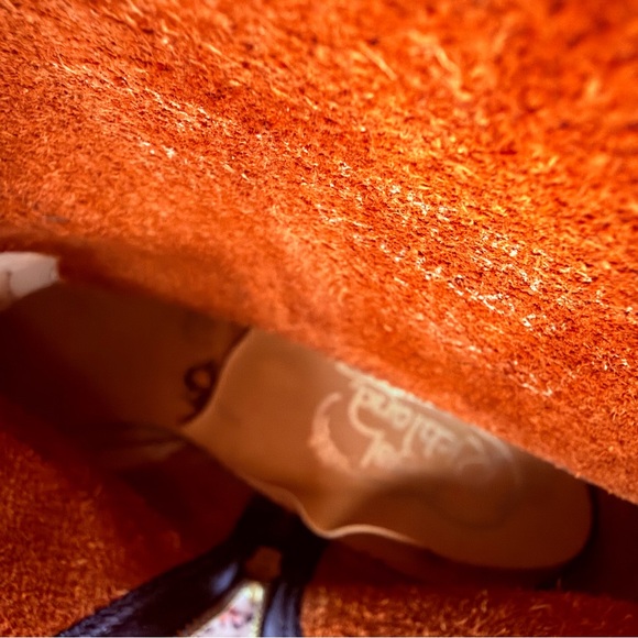 Dandelie Women's Tan Leather Ankle Boots - Picture 12 of 13